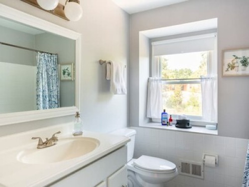 Quiet, clean suburban home - Gallery - 11