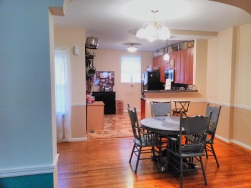 Beautiful 3bdrm 2 bathroom Row Home - Gallery - 9