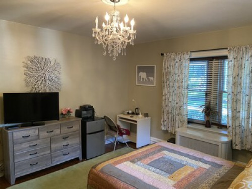 Becky's Place - Gallery - 19