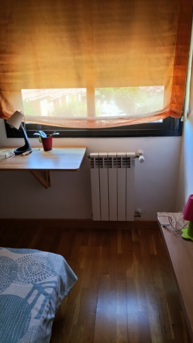 Bright room overlooking the garden - Gallery - 13