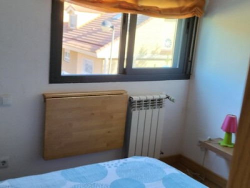 Bright room overlooking the garden - Gallery - 9