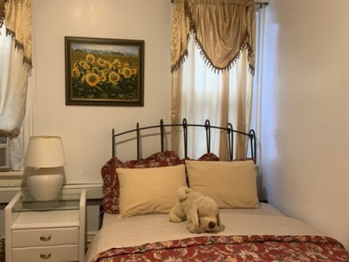  Private rooms for  close to Manhat