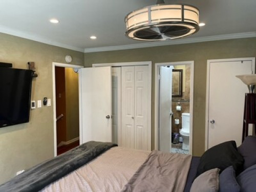 Spacious Master Room with Balcony