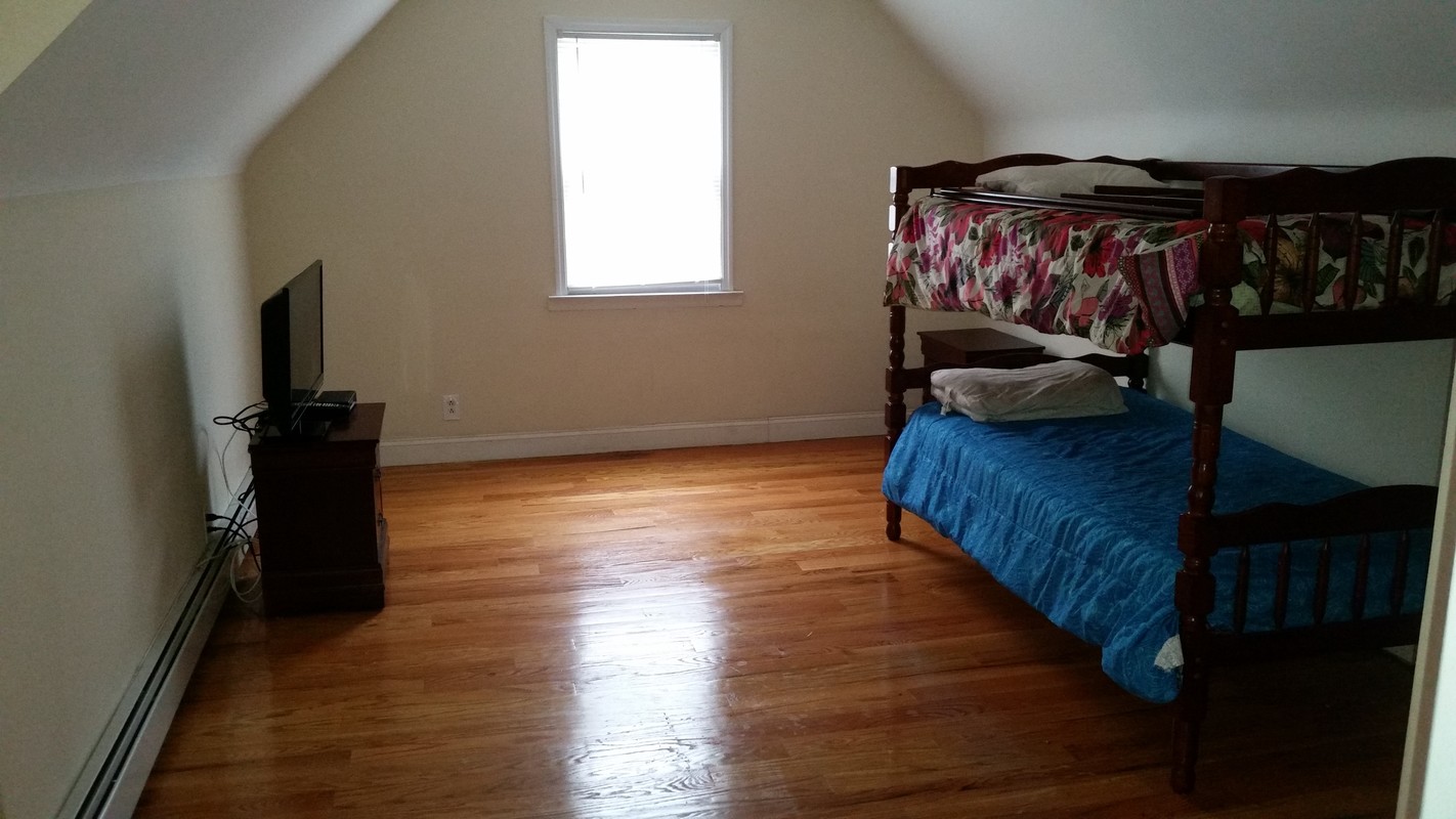 Front Bedroom(Full Room) - 1