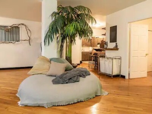 Cozy Large 1 Bd in a 3 Bd Loft - Gallery - 26