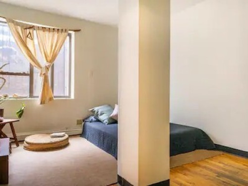 Cozy Large 1 Bd in a 3 Bd Loft  - Gallery -  5