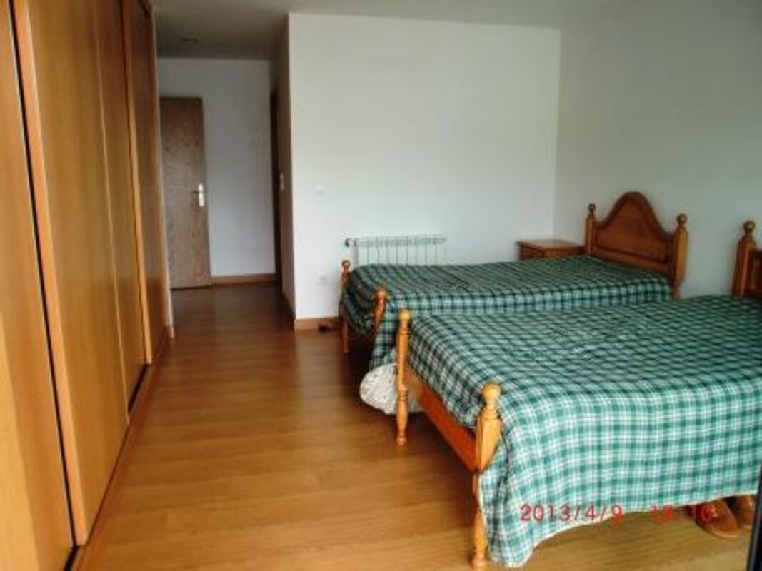 1 Twin Bedroom(Single Bed) - 1