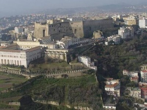 OSPITARE IN FAMIGLIA A NAPOLI
