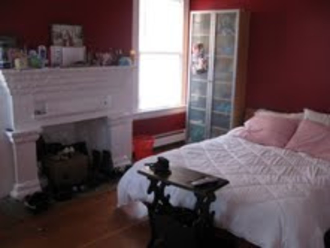  Large Bedroom Second Floor(Full Room)  -  Warm family   - Gallery -  1
