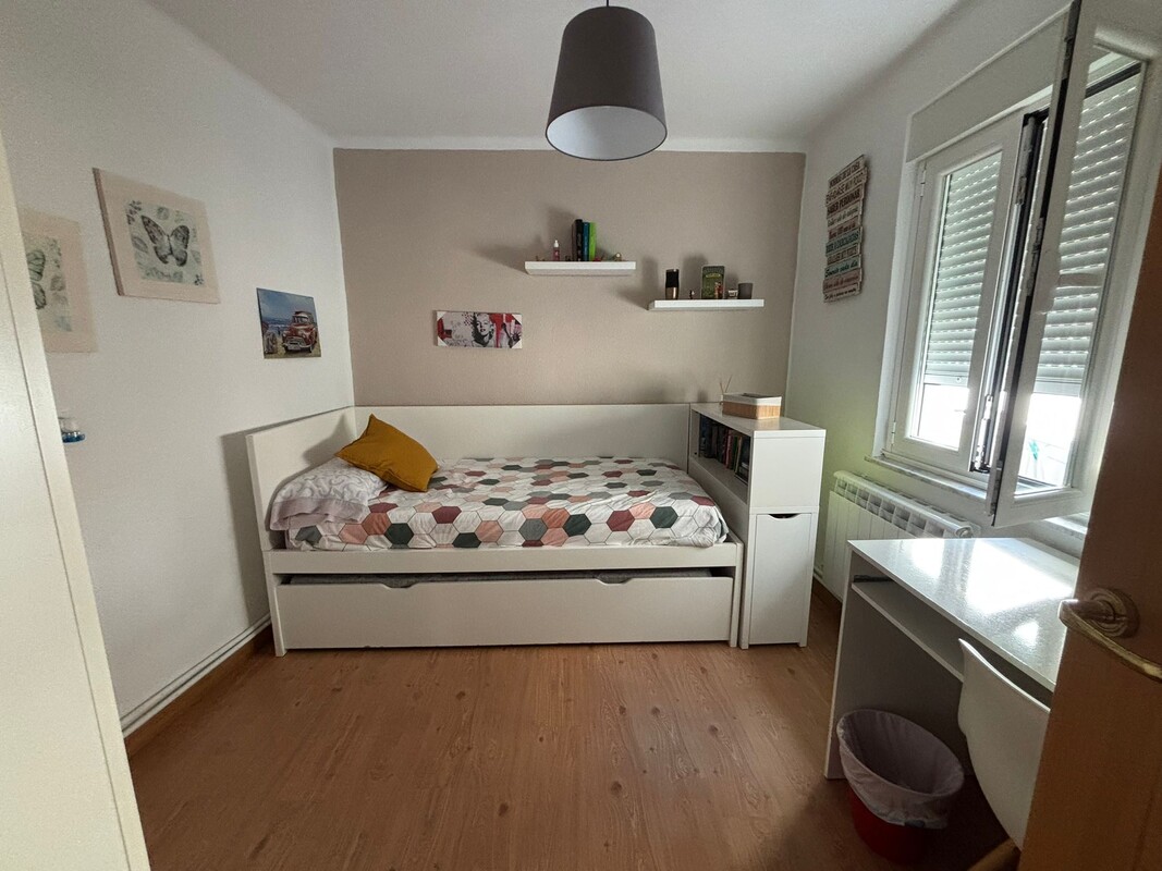 Room With Two Beds(Single Bed) - 1