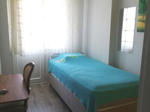 A minimal room in central location - Gallery - 8