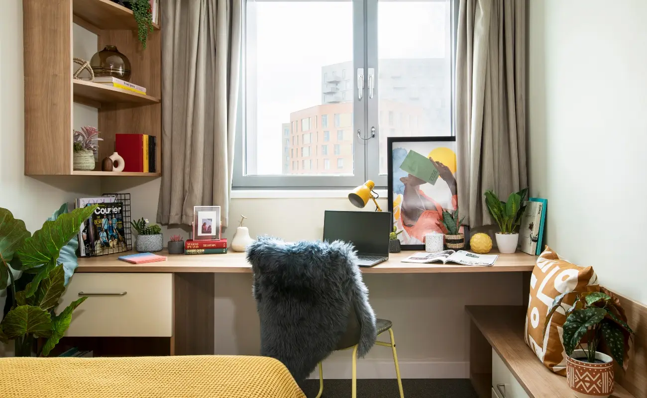 Emily Bowes Court Unite