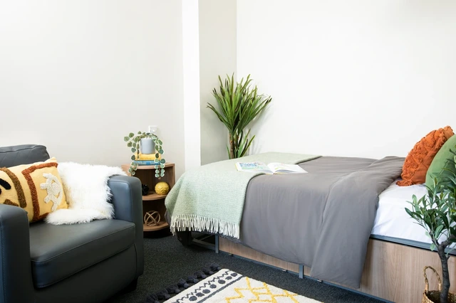  Large Highest Double Studio  -  Emily Bowes Court Unite  - Gallery -  2