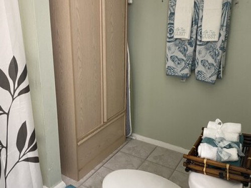 7 Bdr 3 ful bth all rooms available