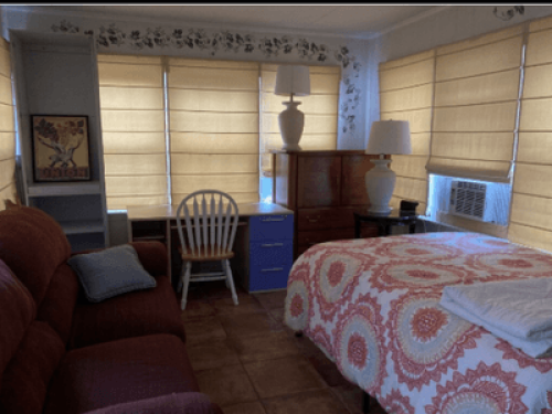 Eva's International Home - Gallery - 6