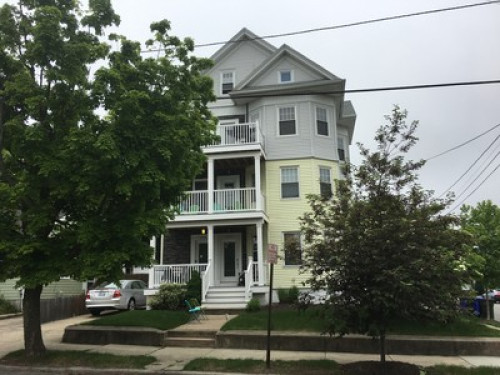 Large American family in Providence
