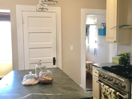 Large American family in Providence