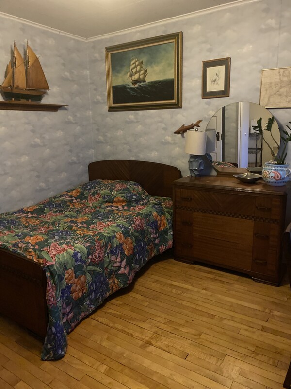  Lovely Room(Full Room)  -  Lovely Room, Nice Home, W/Amenities  - Gallery -  1