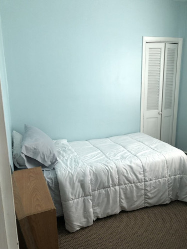 Here's a clean and peaceful room. - Gallery - 12