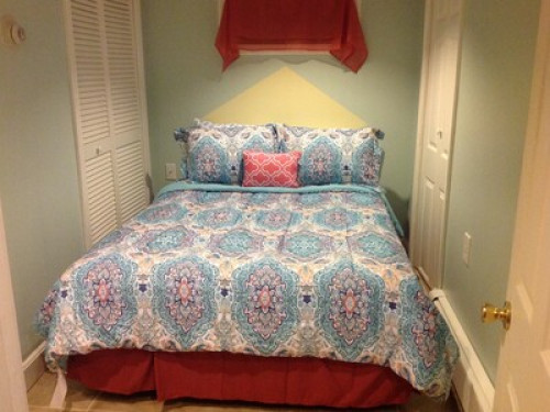 A HOME AWAY FROM HOME - Gallery - 12