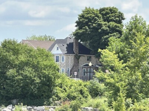 河景房子出租房间