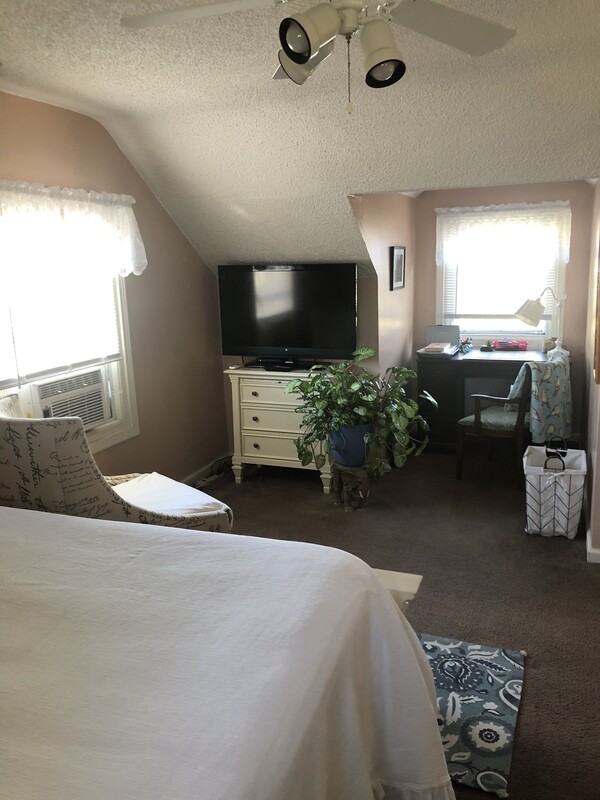  Upper Bedroom With Private Bath(Full Room)  -  Bedroom with private bath  - Gallery -  1