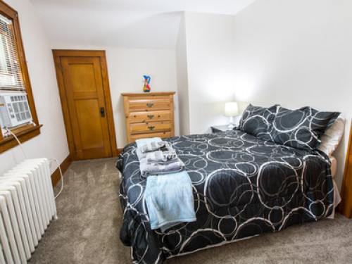 Awesome Upper Duplex in Bay View 