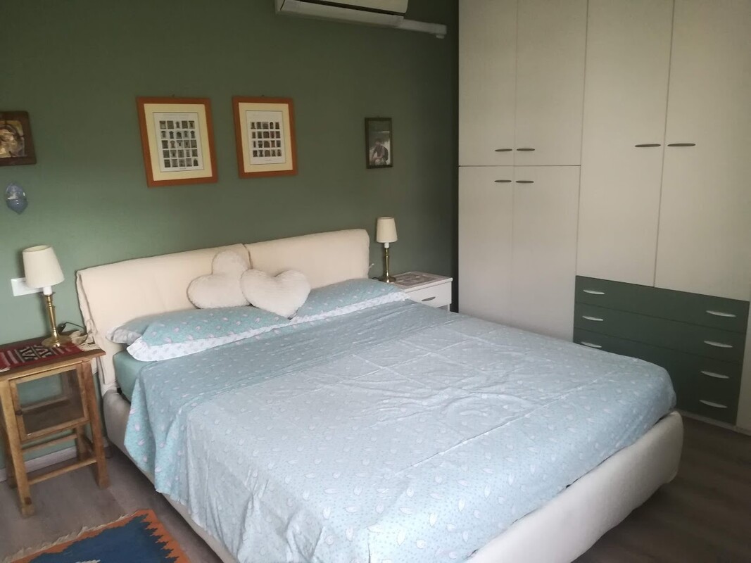  CameraSunset(Single Bed)  -  Near the center and the Trasimeno  - Gallery -  1