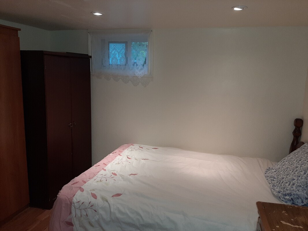  ROOM # 2 (Full Room)  -  Brock University & Niagara College   - Gallery -  1