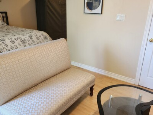 Basement Apartment ,2 day notices 