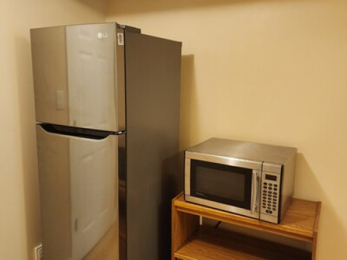 Basement Apartment ,2 day notices 