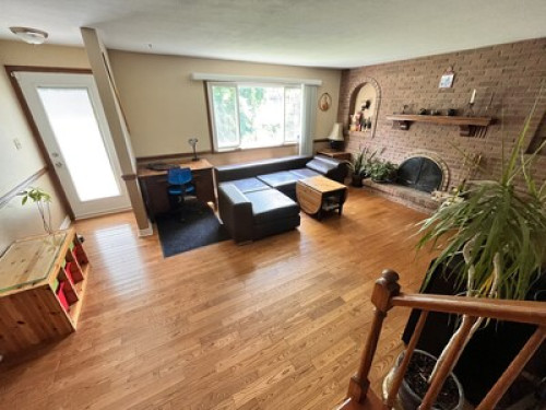 Living in a Room like Vacation