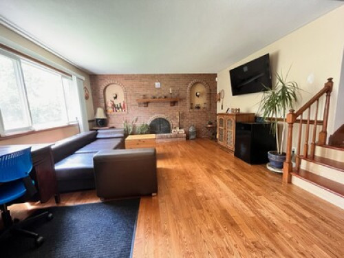 Living in a Room like Vacation 