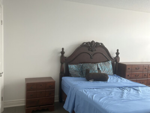 Luxury bedroom unit in Ancaster  - Gallery -  5