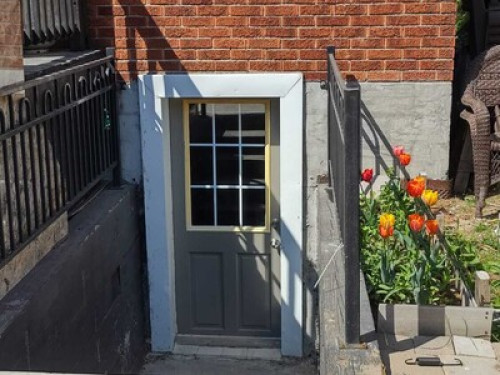 Private separate basement apt   - Gallery -  3