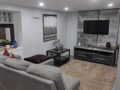 Private separate basement apt   - Gallery -  5