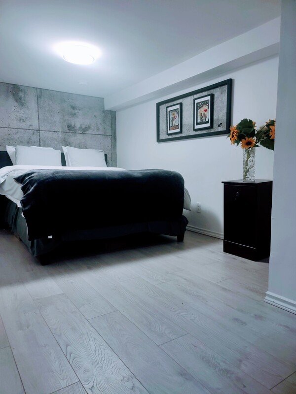  Basement Apt.(Full Room)  -  Private separate basement apt   - Gallery -  1