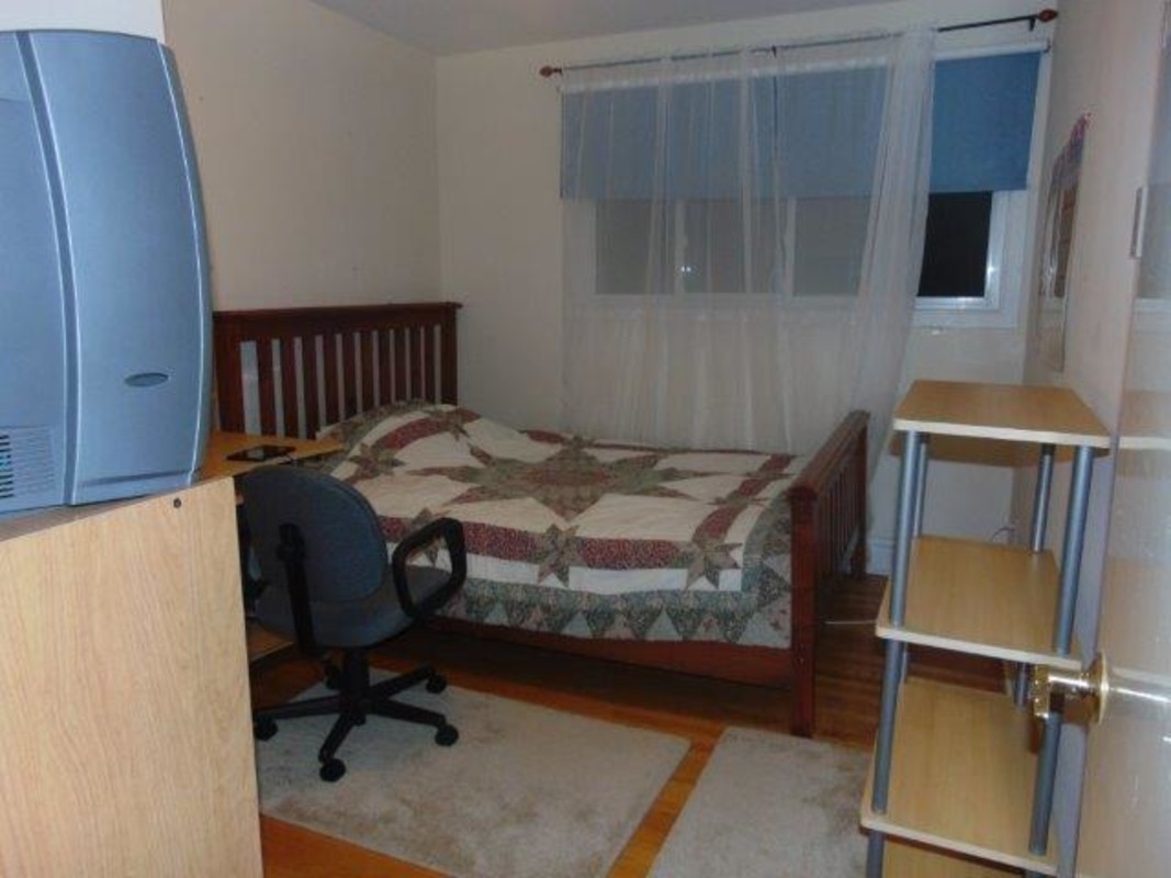 South ***ONLY FEMALE GUESTS***(Full Room) - 1