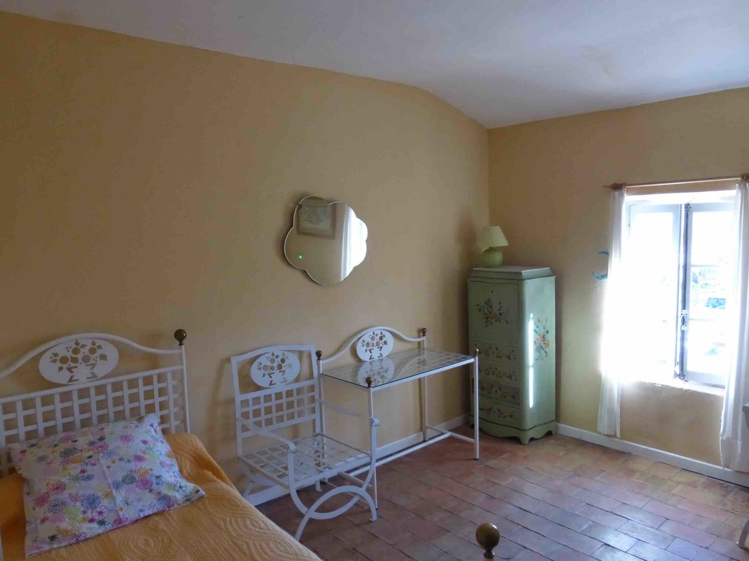  Yellow Room(Full Room)  -  large family house in the country  - Gallery -  1