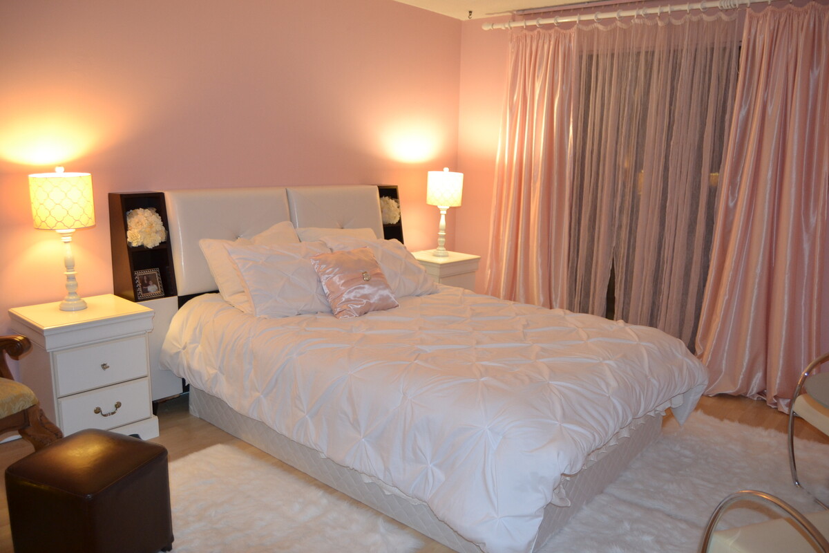 Pink Bedroom(Single Bed) - 1