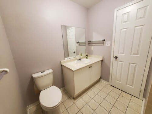 Beautiful Private Room Brampton!   - Gallery -  5