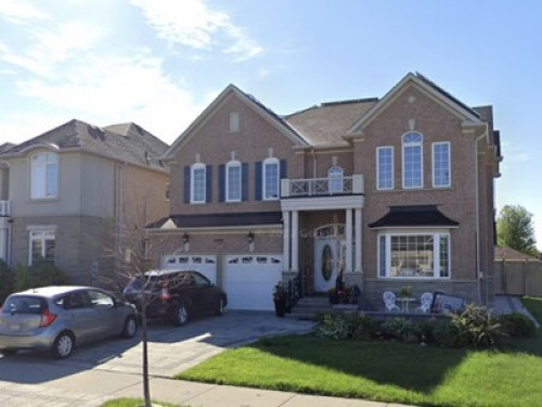 Rooms in Castlemore and Goreway dri