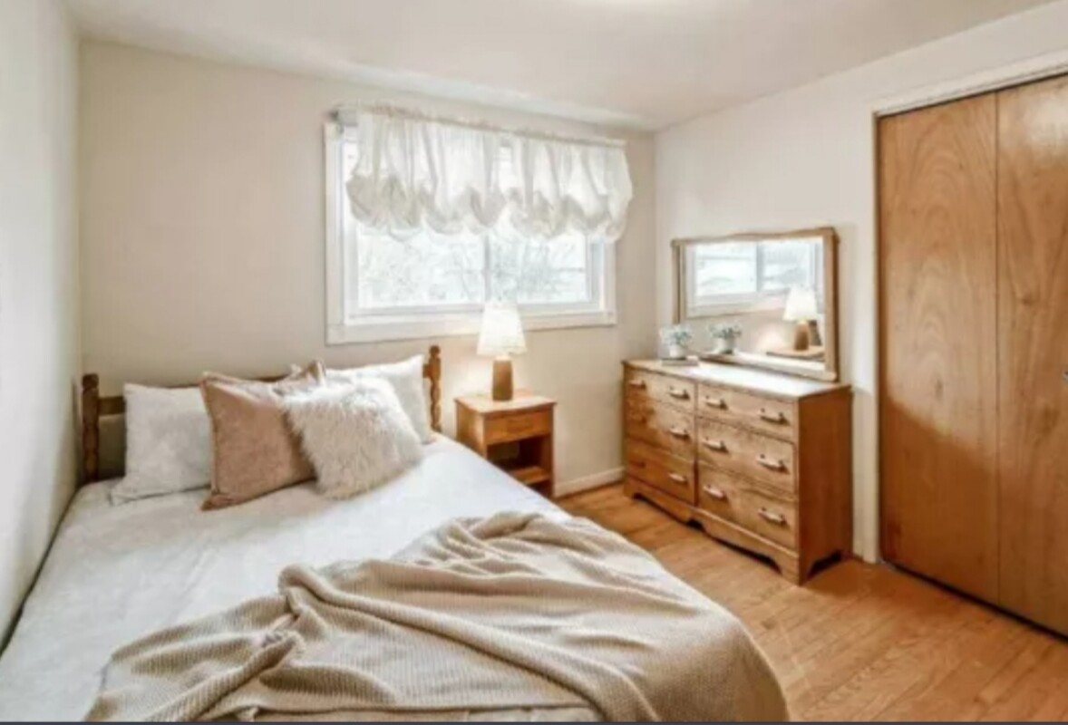  Room #5(Full Room)  -  Homestay for international students  - Gallery -  1