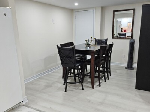 Oshawa  rooms in lower level apt - Gallery - 11