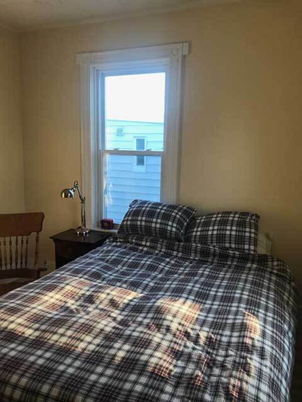 Room 3(Full Room) - Rooms in Halifax - Gallery - 1