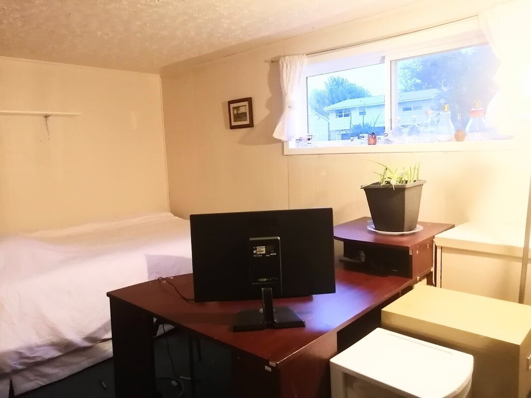 Large Bedroom(Full Room) - Clean and bright with friendly host - Gallery - 1