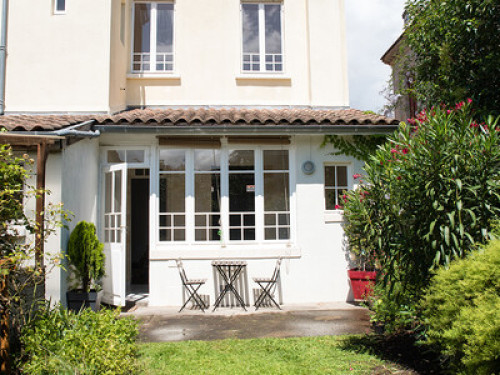 Private room - house with garden