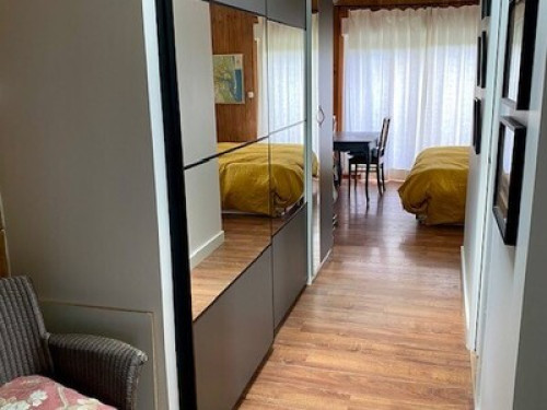Independent room in Bouscat house