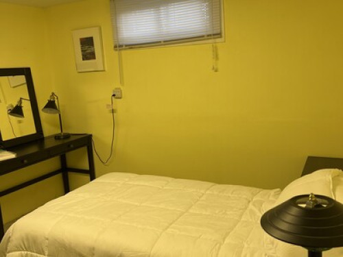 comfortable-rooms-with-use-of-home-ottawa-168777645520240815120025AM