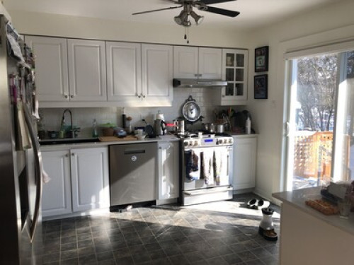 comfortable-rooms-with-use-of-home-ottawa-20304044820240815120021AM